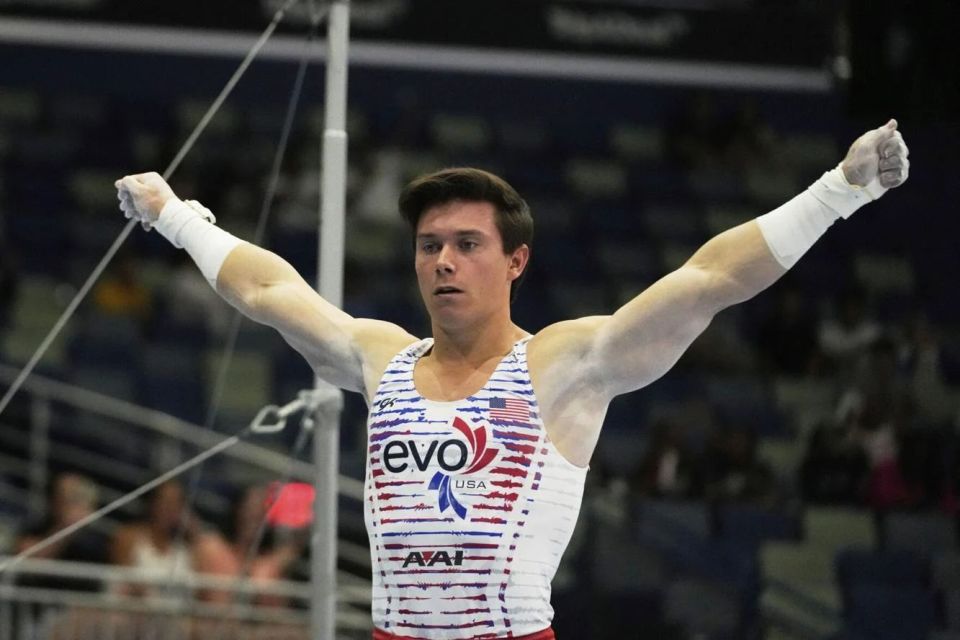 唐两位在上, 而老将布罗