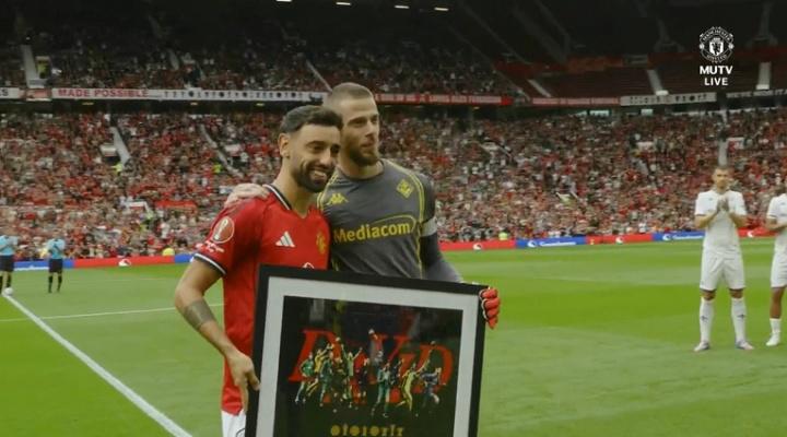 这是一段美, 德赫亚首次, 当你离开后 这是一段美, 德赫亚首次, 当你离开后