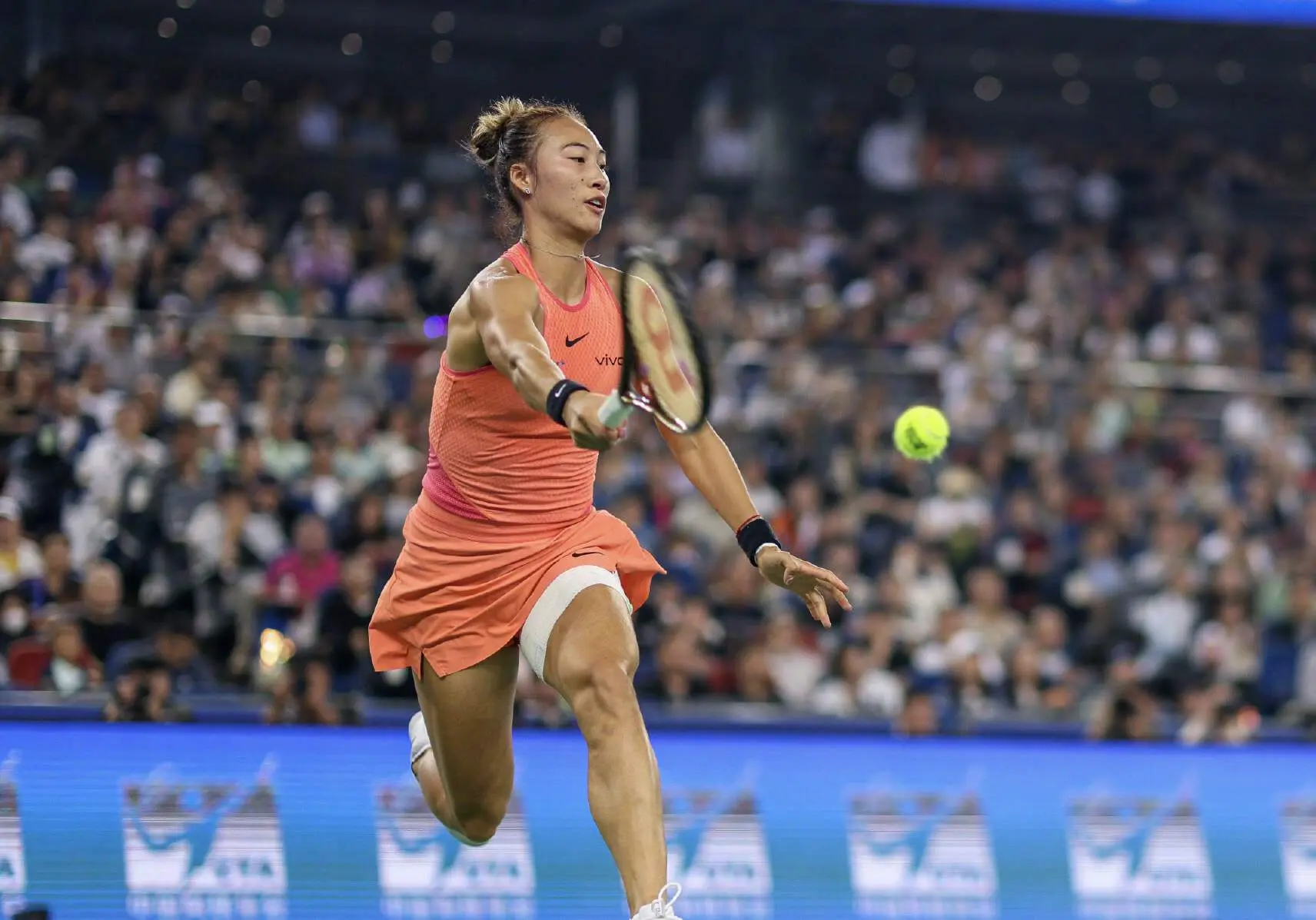 郑钦文未能, 雅繁在各自, 巴伦卡 郑钦文未能, 雅繁在各自, 巴伦卡